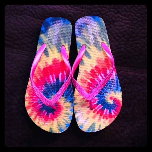 Shoes - Heavy Duty ๐ Flip Flops Size 6 Shoes - Heavy Duty ๐ Flip Flops Size 6